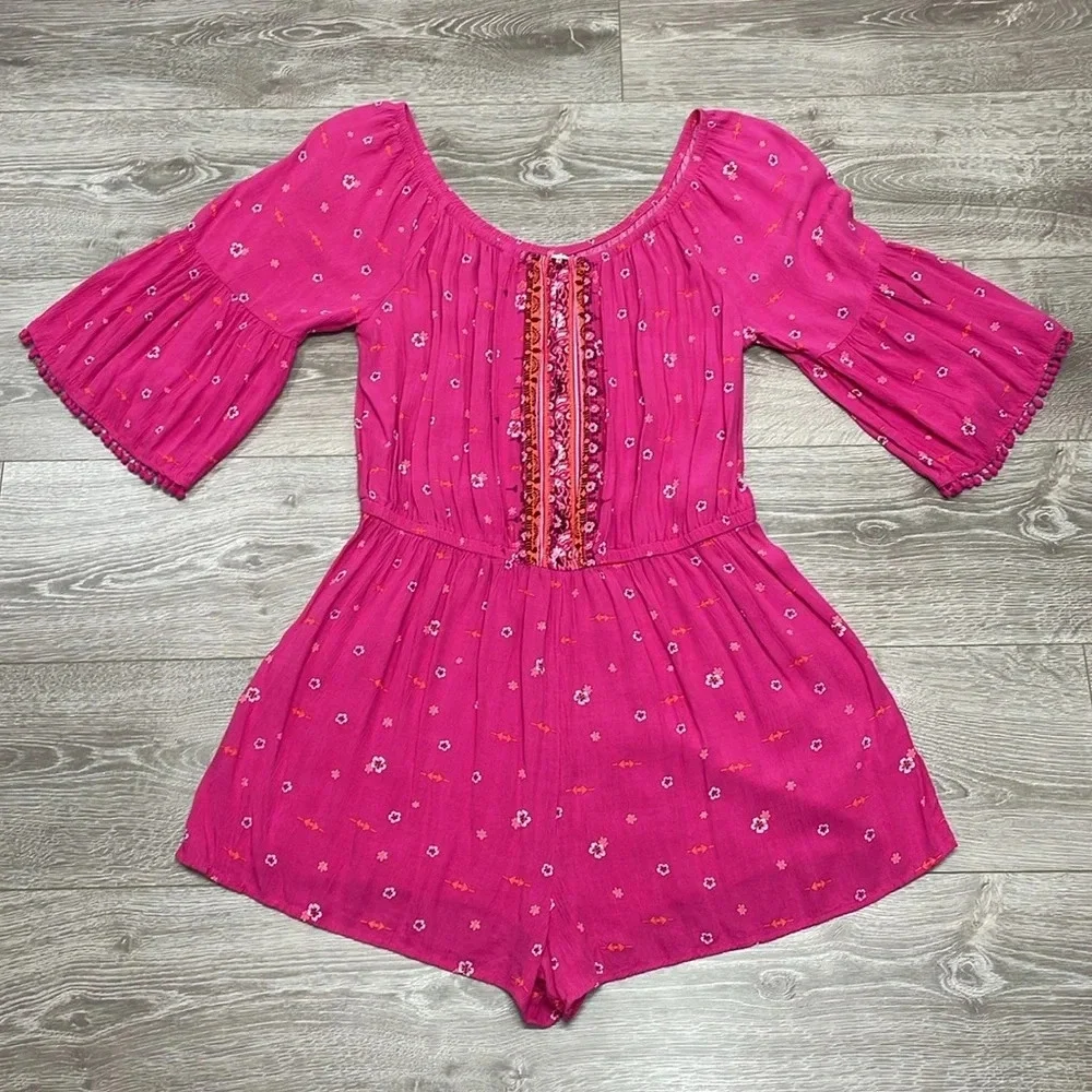 NWOT Mudd Boho Pink 3/4 Bell Sleeve Romper PomPom Detail XXL